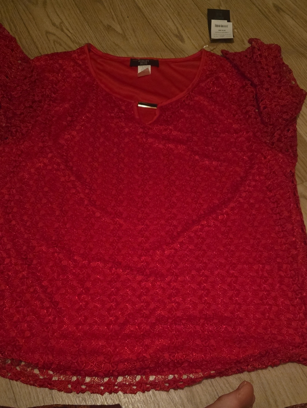 ASHLEY BLUE Bright Red Lace Short Sleeve Top with Metal Keyhole